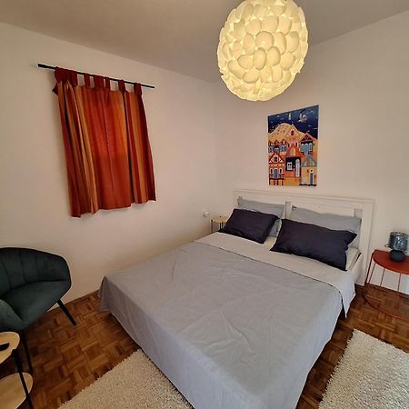 Apartmani Dana Sukošan Esterno foto