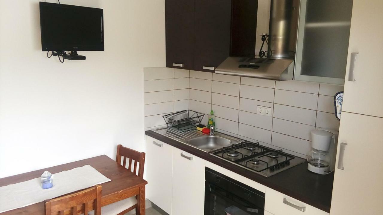 Apartmani Dana Sukošan Esterno foto