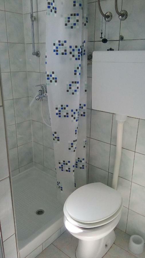 Apartmani Dana Sukošan Esterno foto