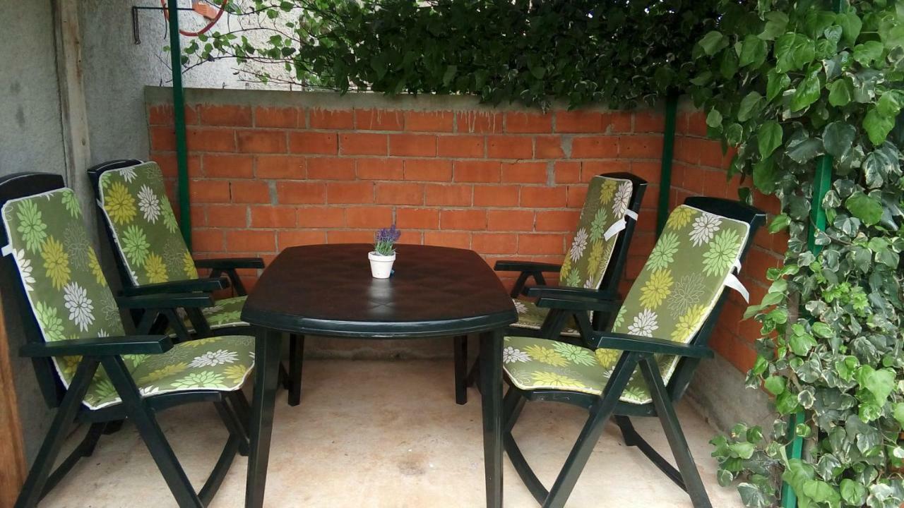 Apartmani Dana Sukošan Esterno foto