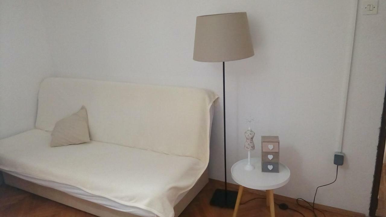 Apartmani Dana Sukošan Esterno foto