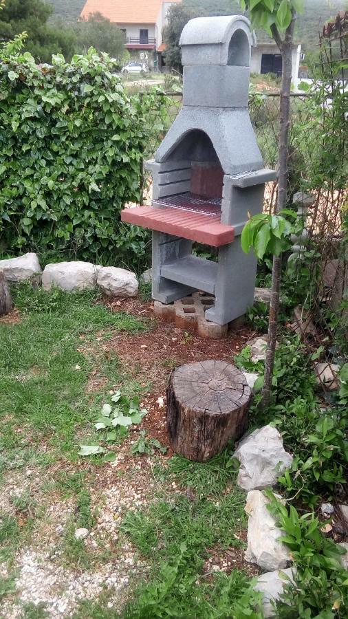 Apartmani Dana Sukošan Esterno foto